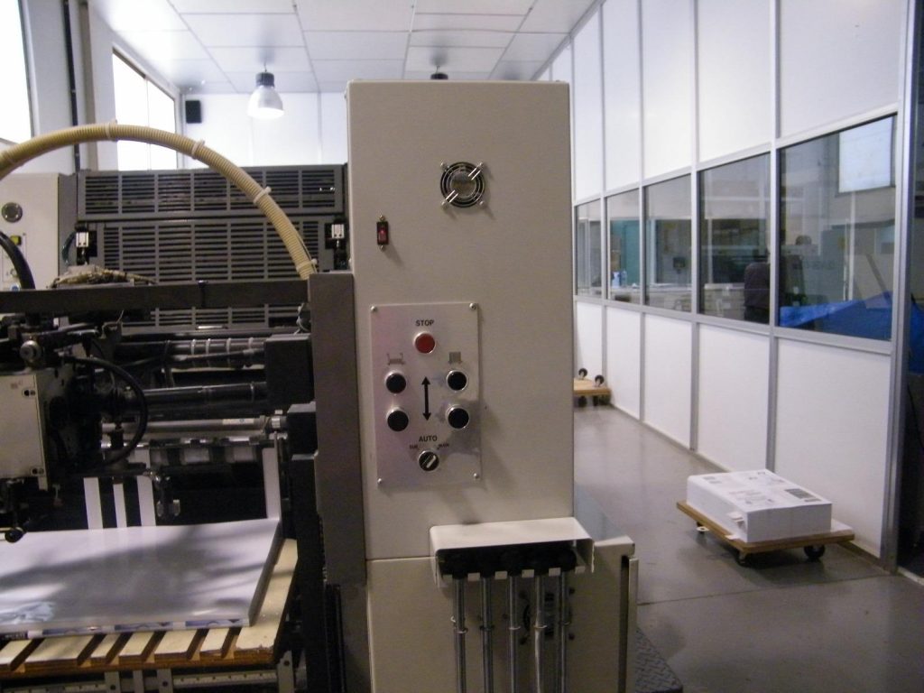 OLIVER SAKIURAI 472 1